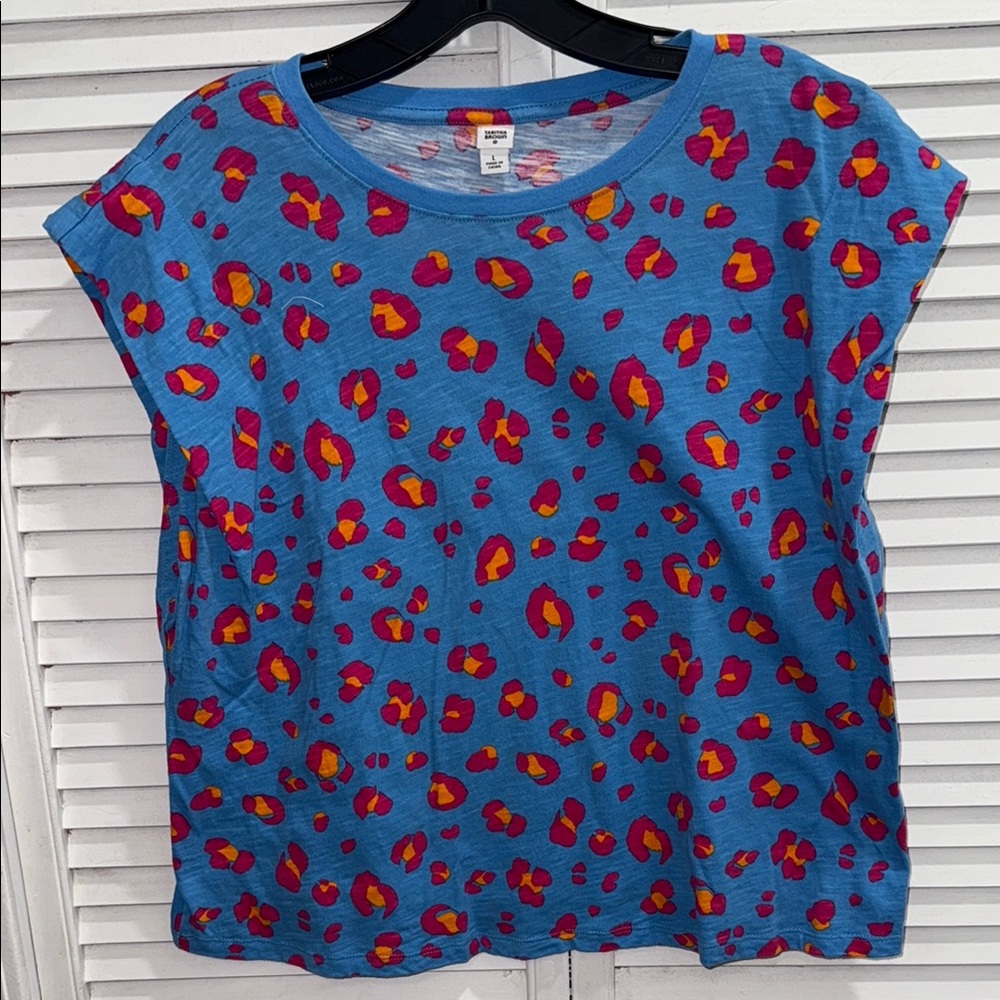 Tabitha Blue Muscle Tee with Red and Orange Print